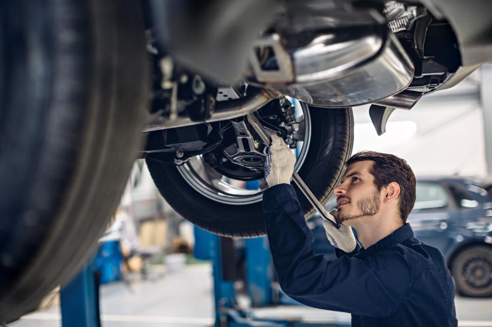 reparation sous voiture